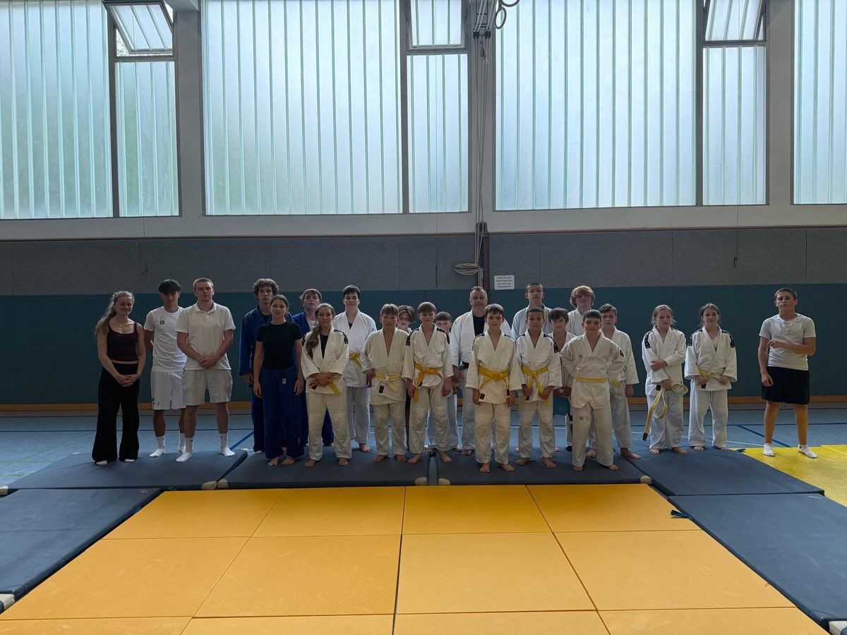 Schülerpraktikum bei BSFK; Emil und Milena beim Judo Kurs